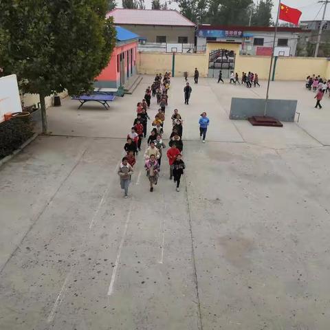 绚丽孟小--舞出健康，奔向未来