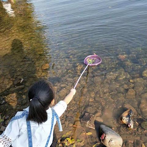 五水共治，我参与，保护水资源，创建美好家园！