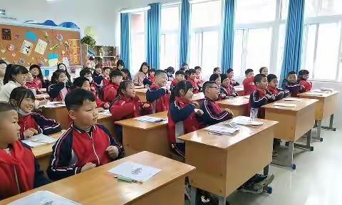 同课异构巧设计 异彩纷呈显匠心——南阳市第八完全学校小学部三数组同课异构活动纪实