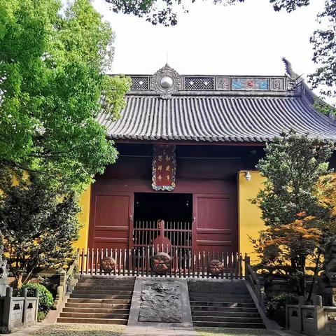 杭州净慈寺与慧因高丽寺，迥然不同的两座佛寺（一）