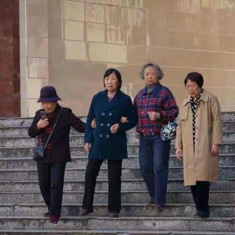 欢度重阳节——记蓝田中学2020年重阳节老教师活动