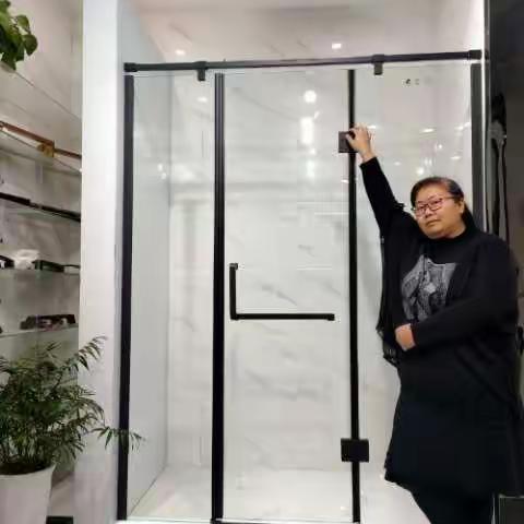 淋浴房工厂店，欢迎合作：17366384715