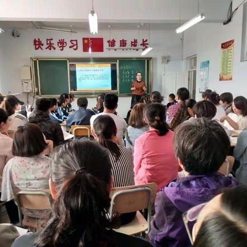 盟督学张秀华、牛明校长一行来黄旗指导教学