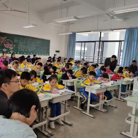 巧用思维导图，打造高效复习课————记肇庆鼎湖第一实验学校复习示范课