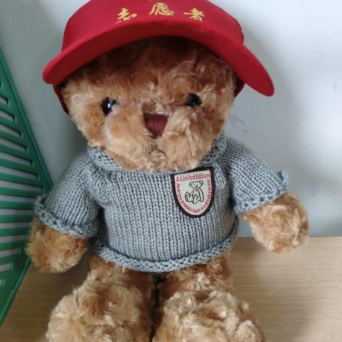 “谁知盘中餐，餐从何处来”——记开发区一初中官士墩校区八（三）班三月学雷锋活动