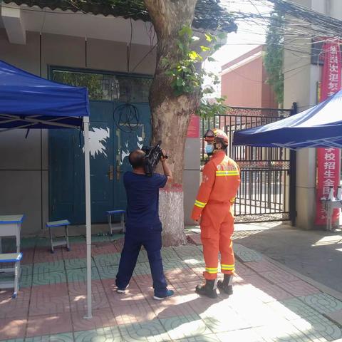 南阳市教育局油田教育中心破难题，消堵点，消防在行动，保学子高考平安