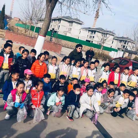 嘉倪《我是环保小卫士》实践活动