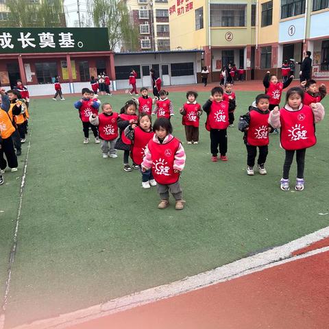 沭阳县万匹红星幼儿园小班生活记