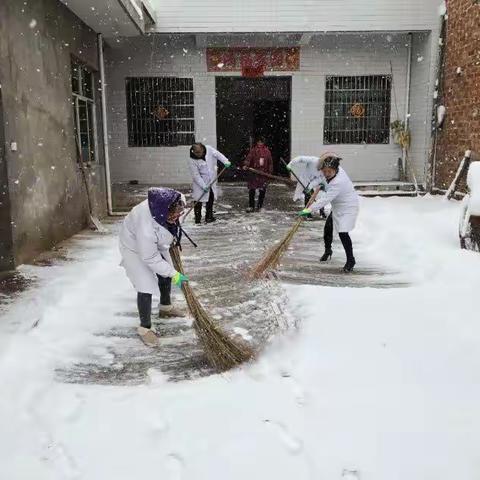 大雪送温暖，情系贫困户           ——横渠中心卫生院扶贫工作纪实