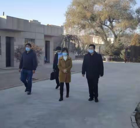 局领导检查指导兰州新区中川镇赖家坡小学复学工作