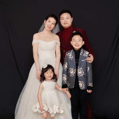 我们的2020：四季有花香  高铁向远方！