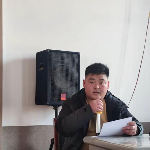 前辈亲授真知灼见   后辈聆听重在实践——长葛实验中学召开班主任工作培训会
