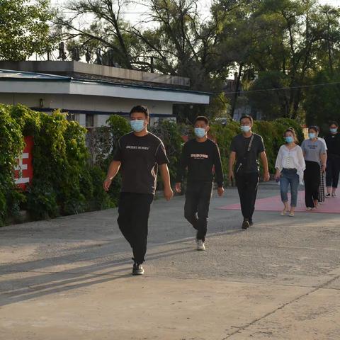 “防疫常态化，咬定不放松”虎林市职业教育中心学校