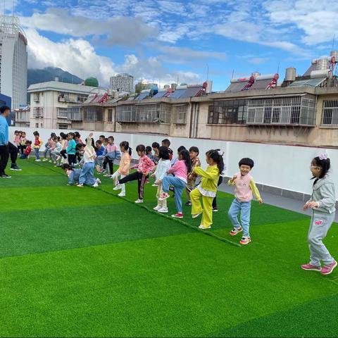 🐦下关二幼大班健康领域体育活动🐦🐦🐦﻿🐦《麻雀救援队》🐦🐦🐦