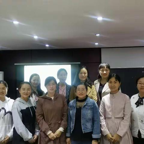 学习研讨不懈步，研讨交流促成长——崔枫名师工作室与吴萍名师工作室联袂开展低段口语交际磨课研讨活动