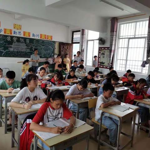 西林县八达镇第二小学学片区教学教研