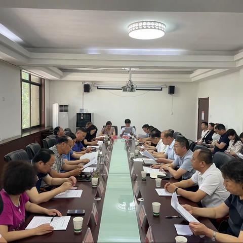 灞桥区人大常委会组织召开市、区人大代表视察重点项目建设情况座谈会
