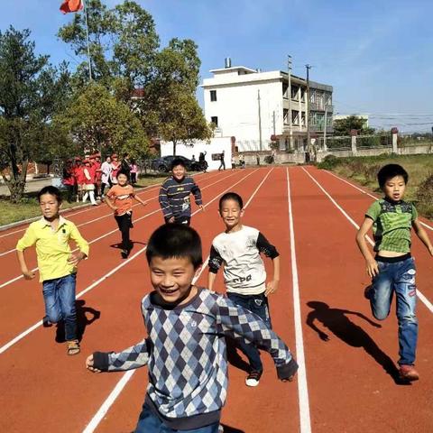 感恩的心，感谢有你！--朝阳志愿者服务社走进前溪小学、西路小学扶贫捐赠活动