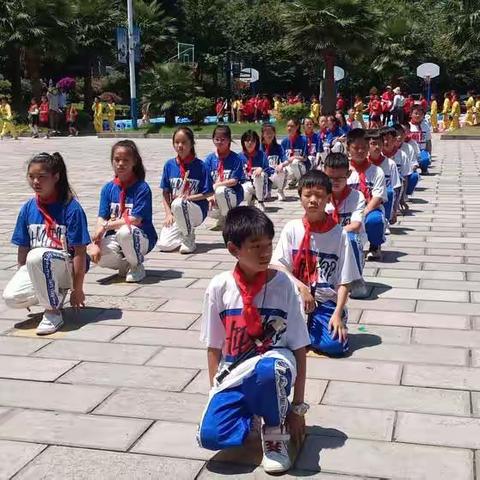 六（1）班苗苗中队“童心迎二十大，‘艺’起向未来”六一儿童节系列活动