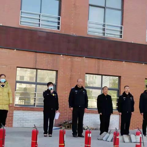 胜利街小学“119消防安全日”演练活动