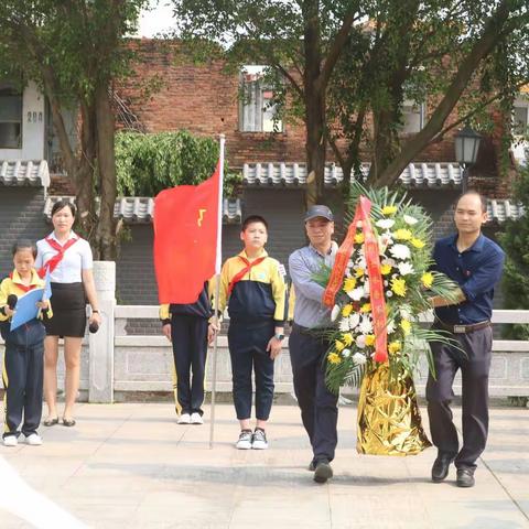 “学党史、祭英烈、争做时代好少年”——钦南区教育局机关第一支部和白石湖实验小学清明祭扫烈士墓活动