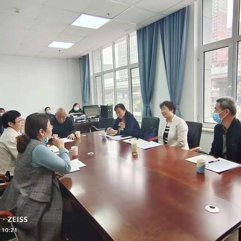 市档案馆傅丽娟馆长带队到桥西区档案馆调研指导