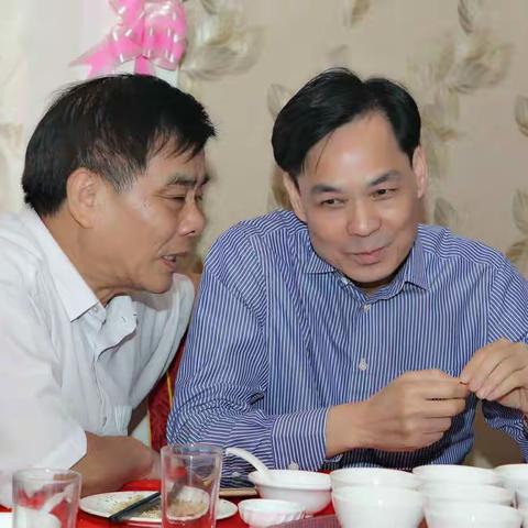 (4)遂溪师范78级同学四十周年聚会留影    情感篇   敬酒!（聚会4）