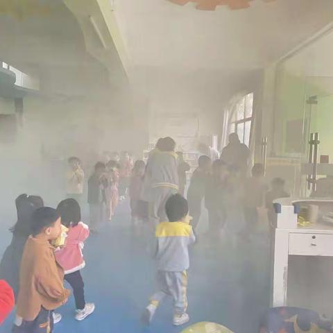 红旗幼儿园小一班第十周精彩瞬间