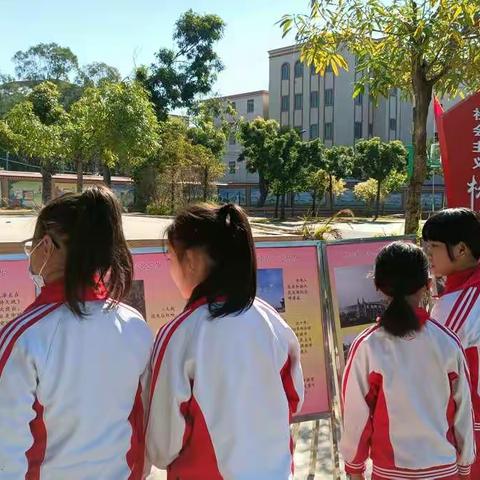 红色法治文化展览深受到师生和群众欢迎