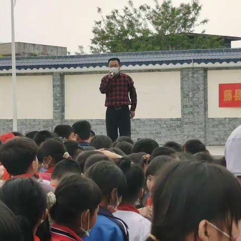 藤县古龙镇忠隆小学防溺水安全演练