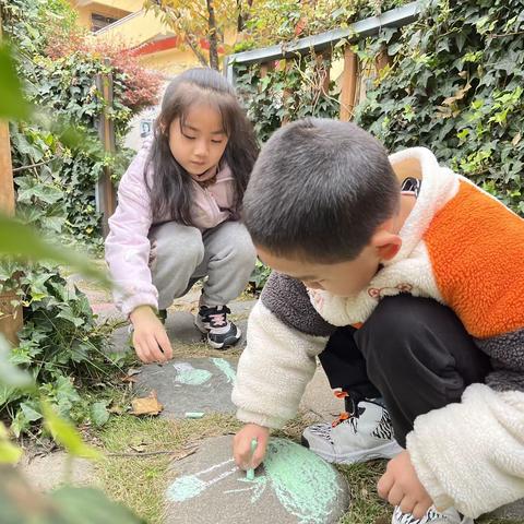 汉中市幼儿园大七班户外写生