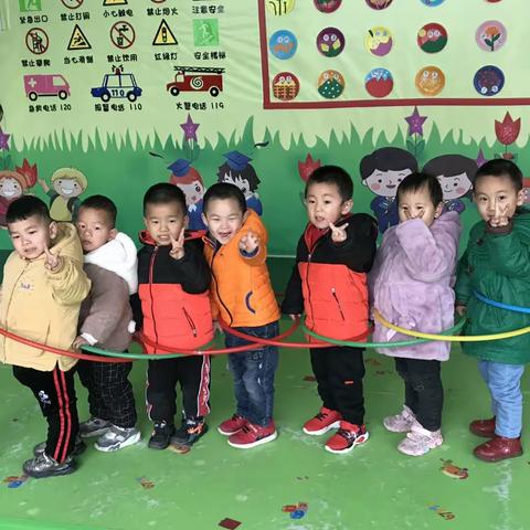 你慢慢成长，我静静陪伴！郭刘社区幼儿园小班精彩瞬间……