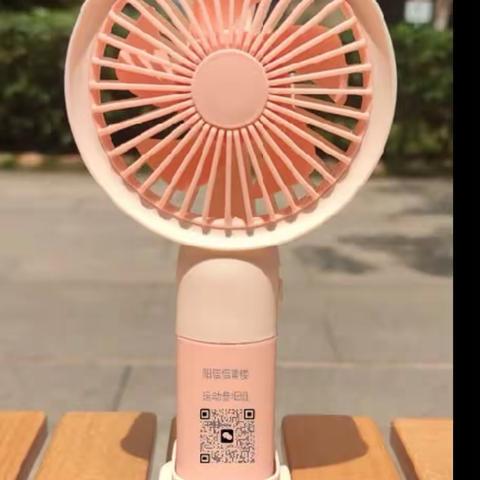 感恩母亲节--四楼运动叁柜组感恩回馈