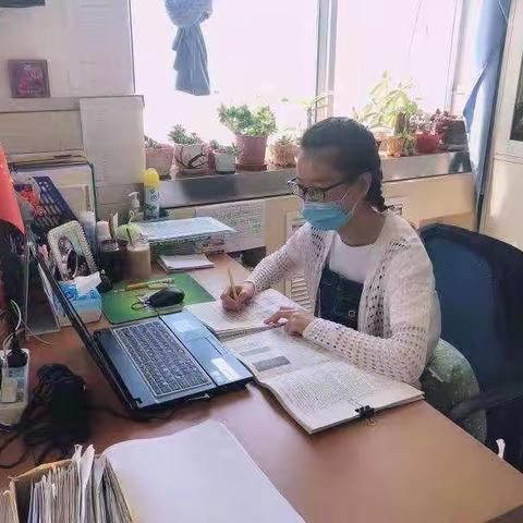 身边师德故事、潜移默化浸润、助力学生健康成长（初二工会小组）
