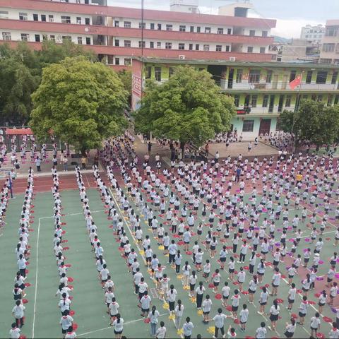 上思县实验小学“阳光体育•精彩课间”大课间评比活动