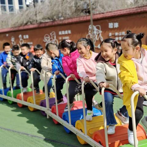 三月份幼儿园生活剪影