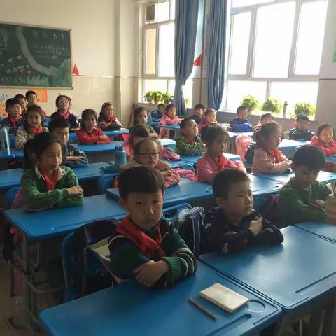 “保护环境，从我做起”---北郡小学二（1）班家长进课堂