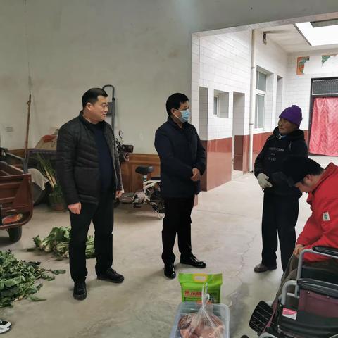 群策群力防疫情，走访慰问暖人心 |  | 区委常委政法委书记雷承立走访慰问辖区困难群众