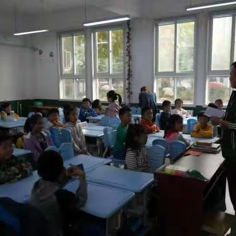 民族英雄是中华民族的脊梁