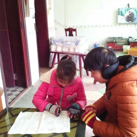 荷塘中心小学教育扶贫走访照片