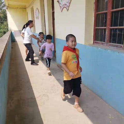 逃生安全演练实操—三联小学