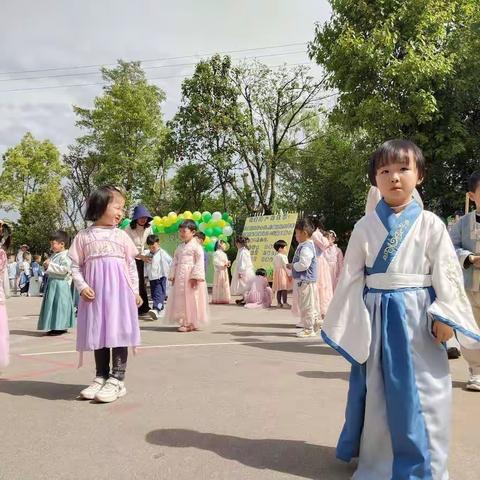 “绘本浸润童心，阅读点亮童年 ” 记西乡县幼儿园第二届阅读节