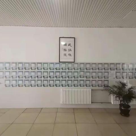 教师基本功 时刻不放松---东方学校小学部坚持每周开展教师“两字”评比活动