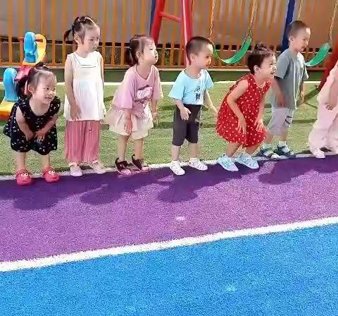 【净月旅游】爱堡国际幼儿园——欢快的体能活动