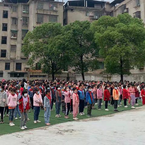 疏散演练强意识，紧急避险练能力——江口联合学校小江口校区开展消防安全紧急疏散演练