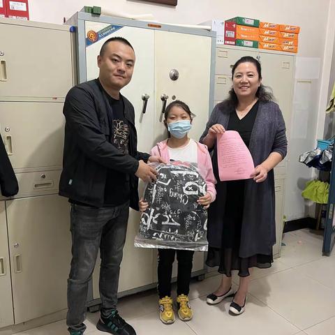 少年强则国强，少年智则国智