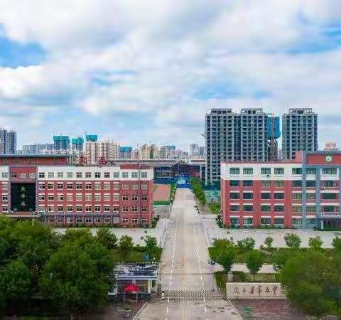 青春须早为 努力自有欢喜—五中七年级期中调研表彰大会