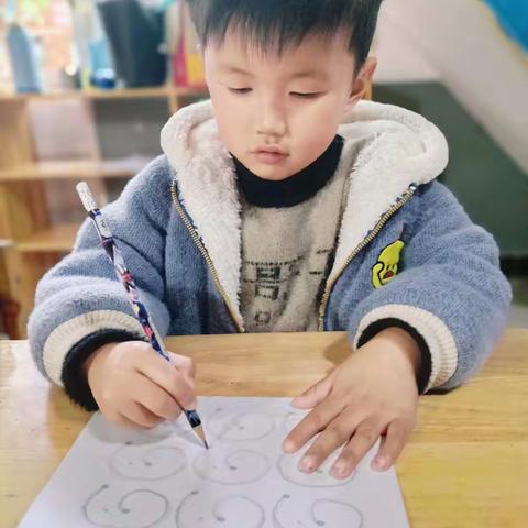 杨庄幼儿园中一班一周活动美篇