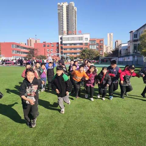 生活明朗 万物可爱 我们在蓬勃成长