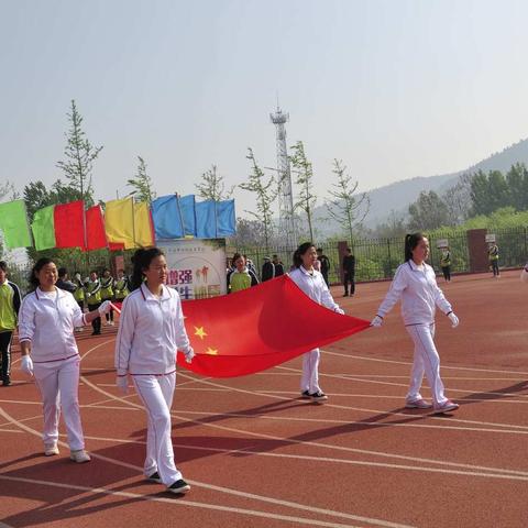 初春暖阳日 运动正当时    ——枣庄市特殊教育学校第三十一届春季田径运动会掠影